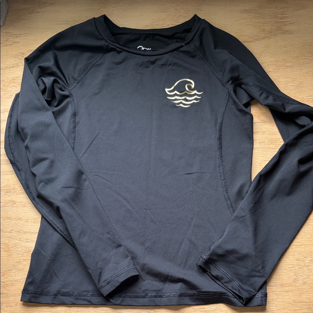 art class Black Long-Sleeve Kids Swim Rashguard with Gold Wave Logo